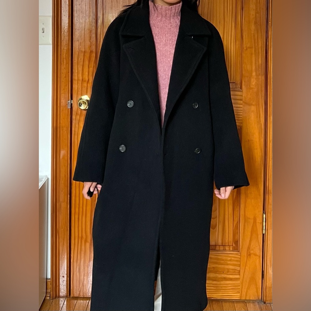 COS Women’s Oversized Double-breasted Wool Long Coat in Black - Picture 3 of 11